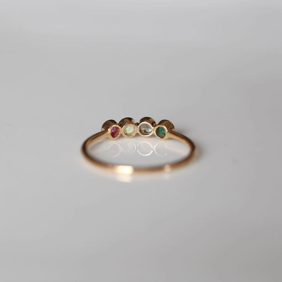 4石のファミリーリング | family birth stone ring